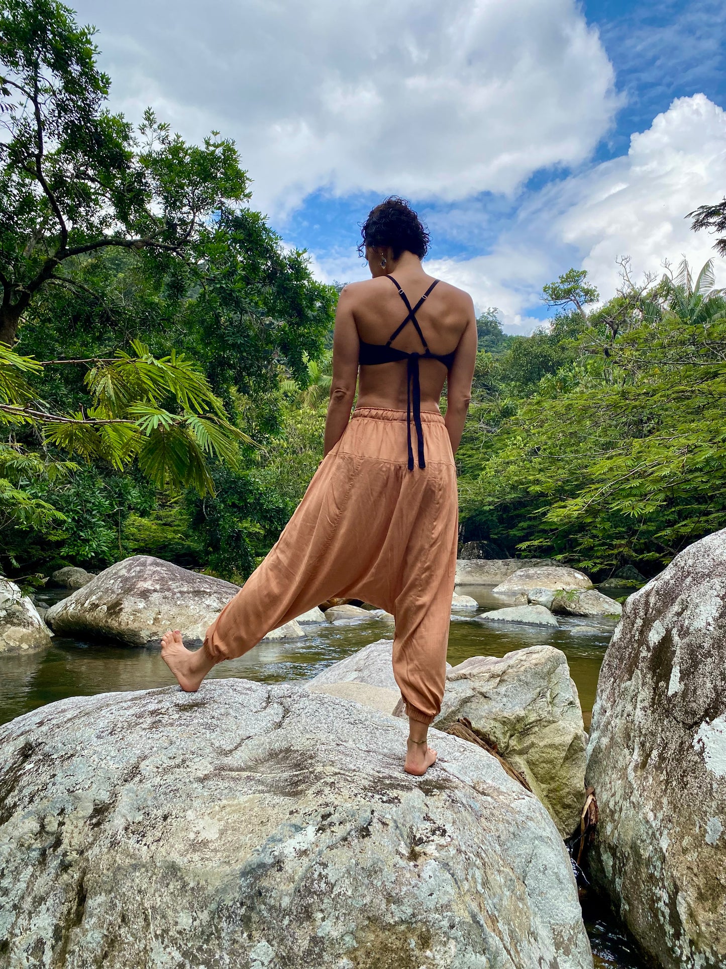 Aladino Unisex Almendra