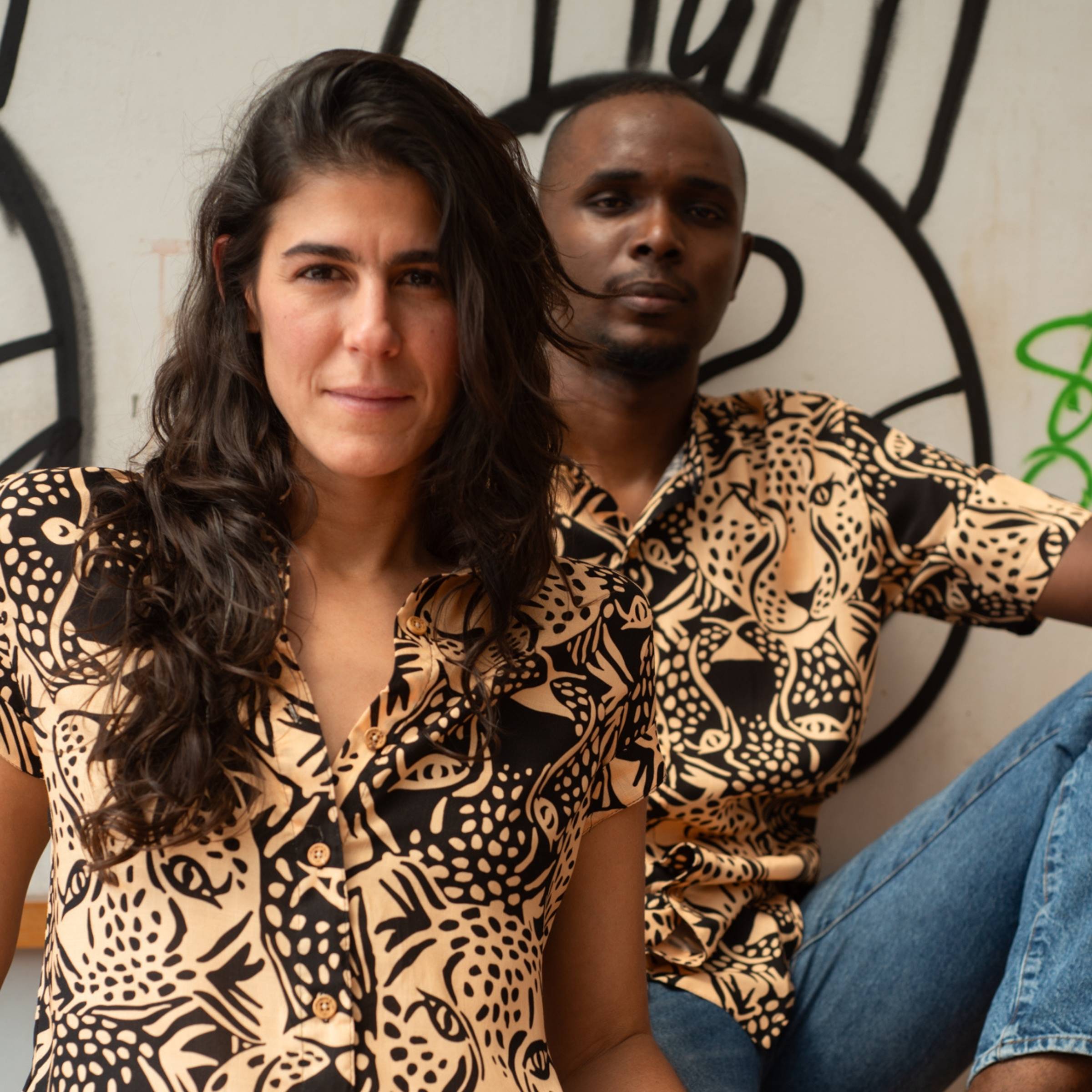 Camisa Cuello Mao Jaguar Tierra