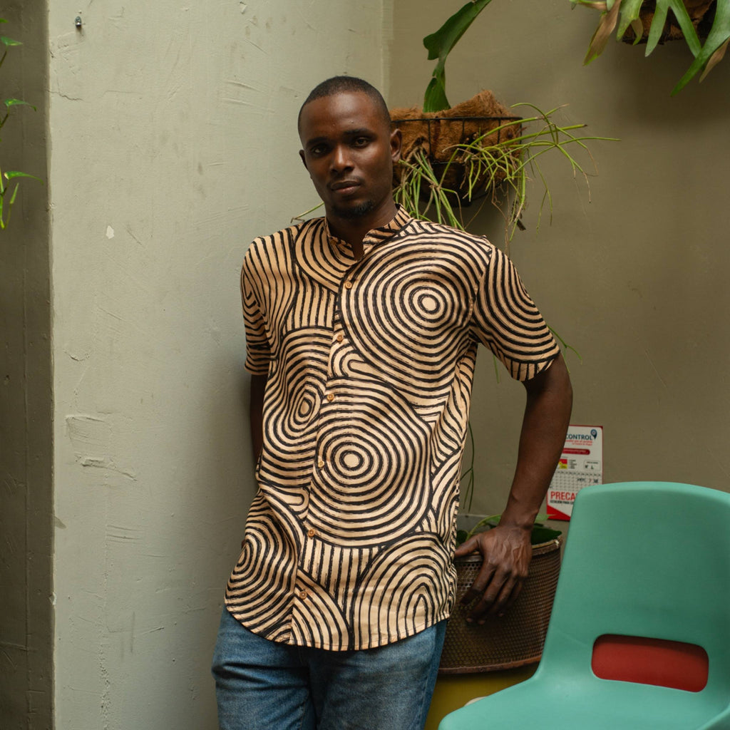 Camisa Cuello Mao Origen Espiral