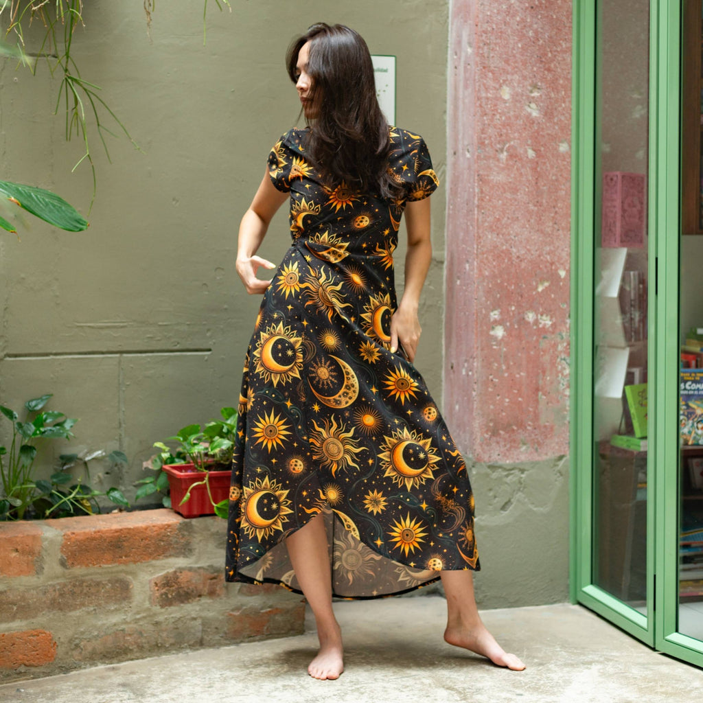 Vestido Cruzado — Eclipse Dorado
