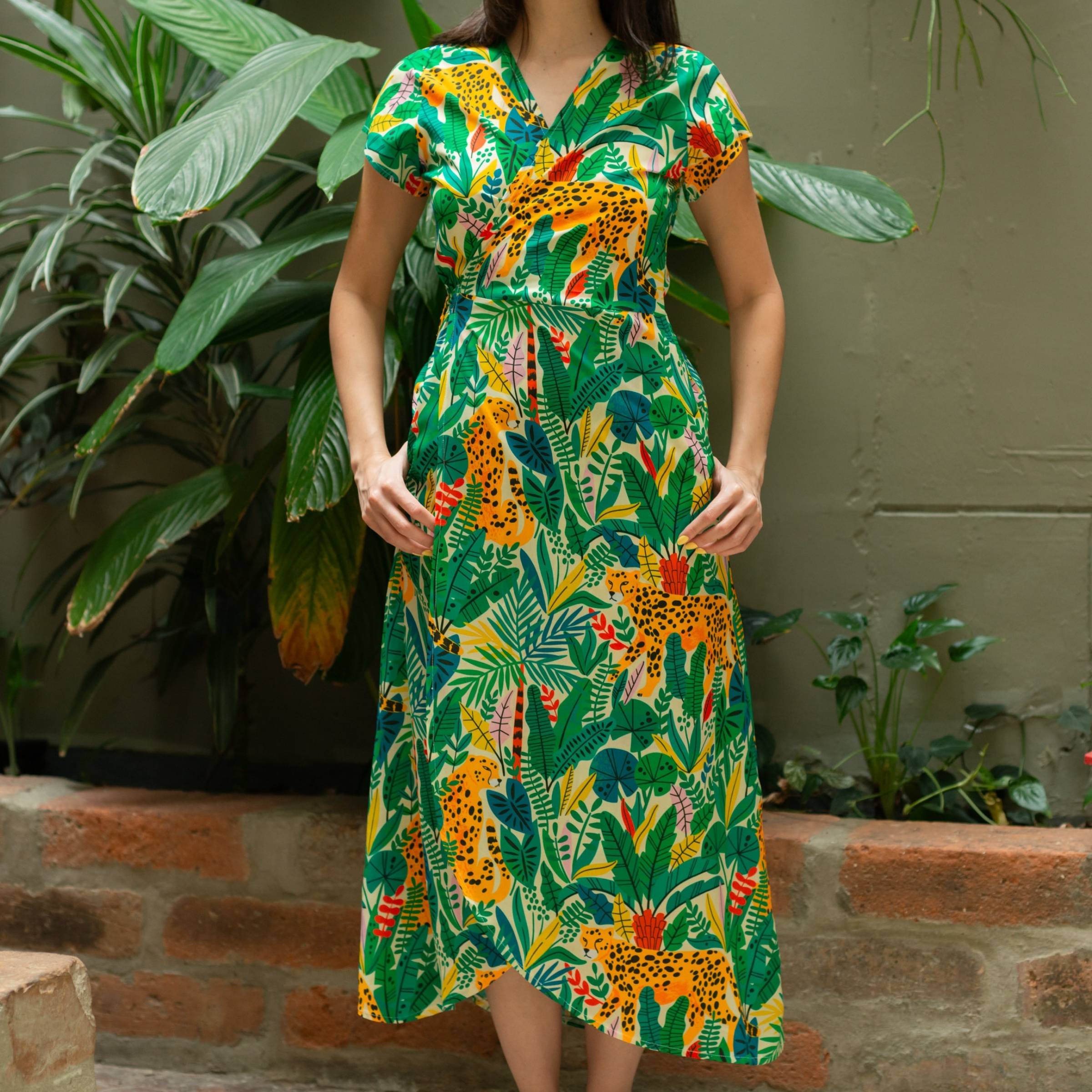 Vestido Cruzado — Jaguar Solar