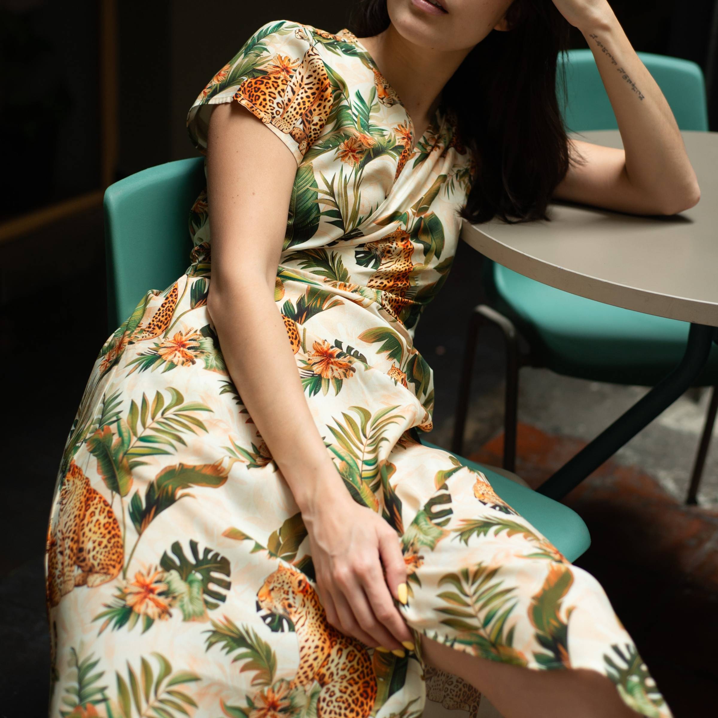 Vestido Cruzado — Jaguar de Arena