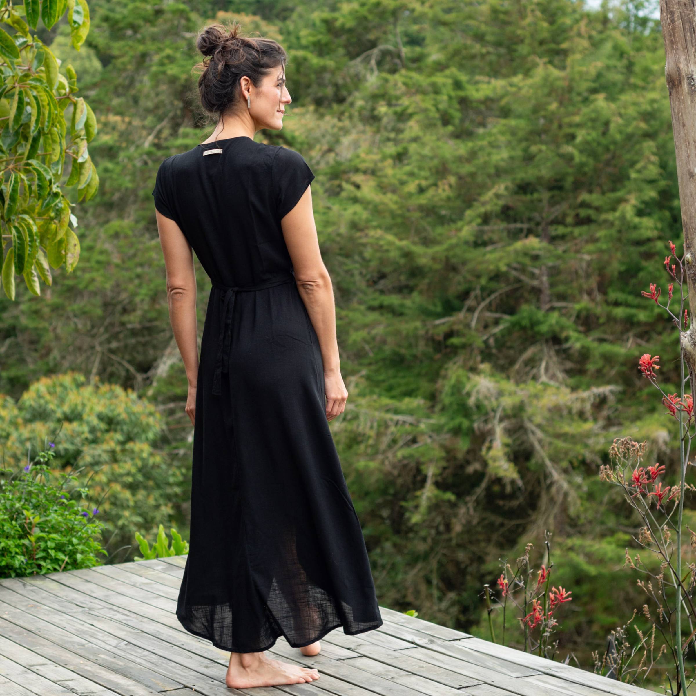Vestido Cruzado — Negro