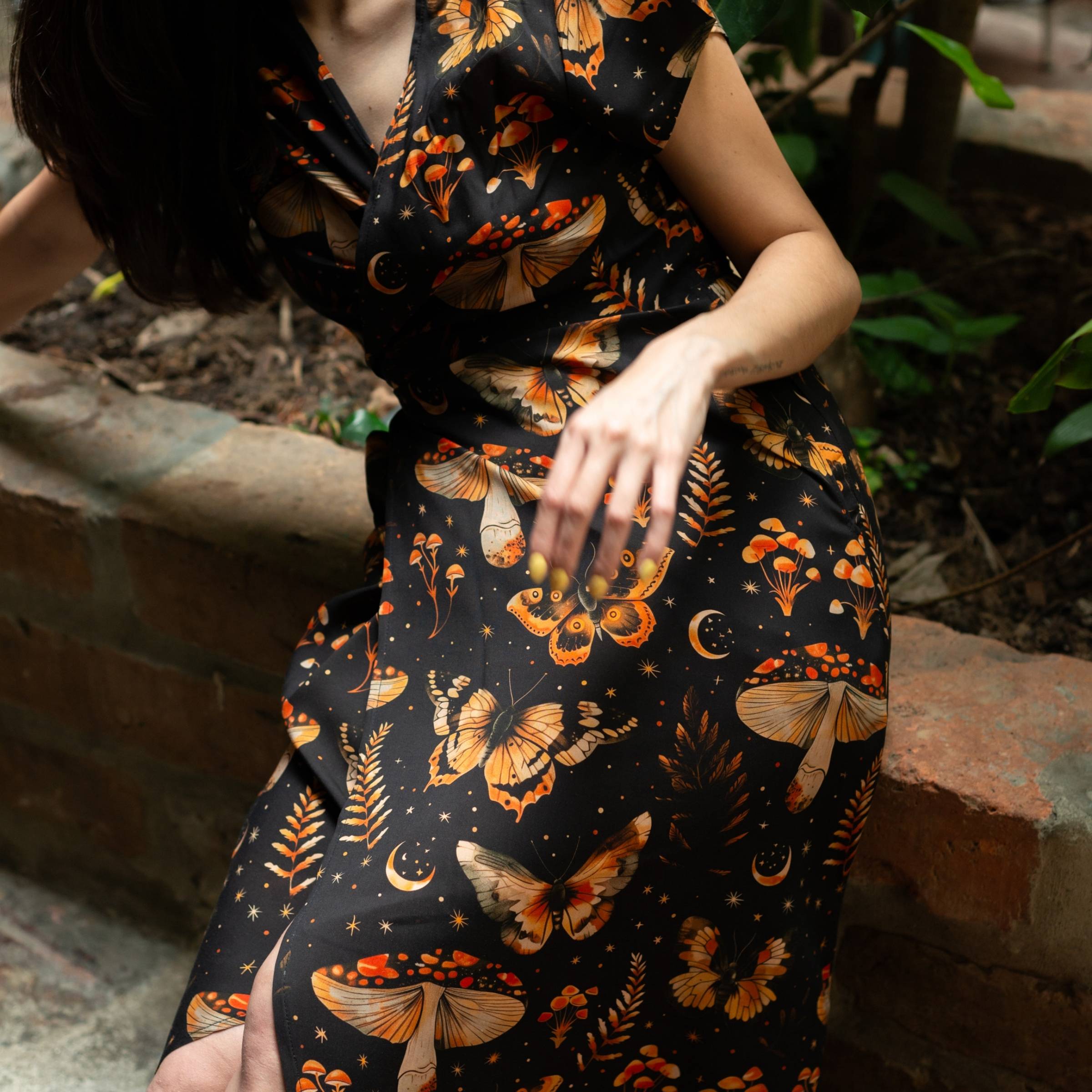 Vestido Cruzado — Ritual Nocturno