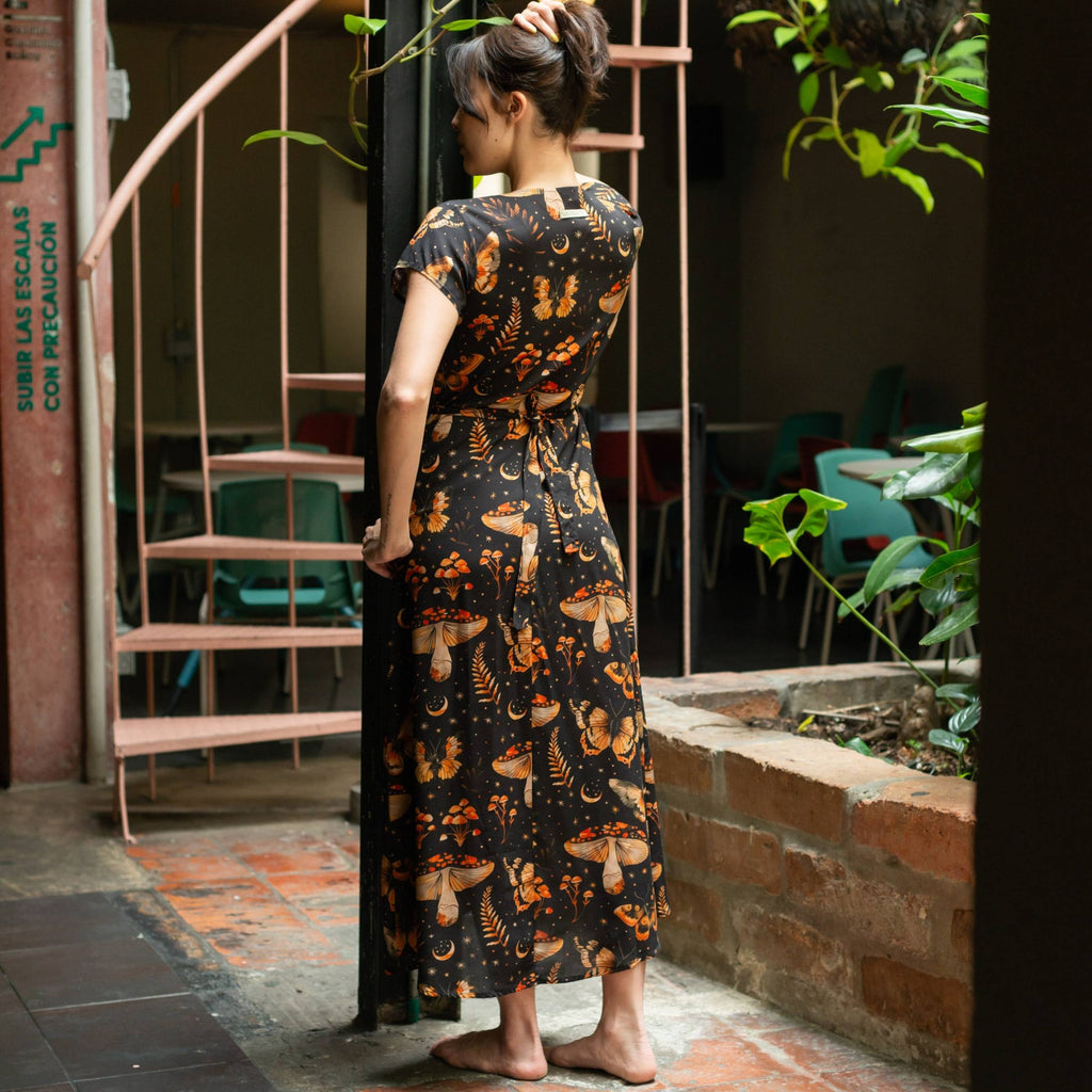 Vestido Cruzado — Ritual Nocturno