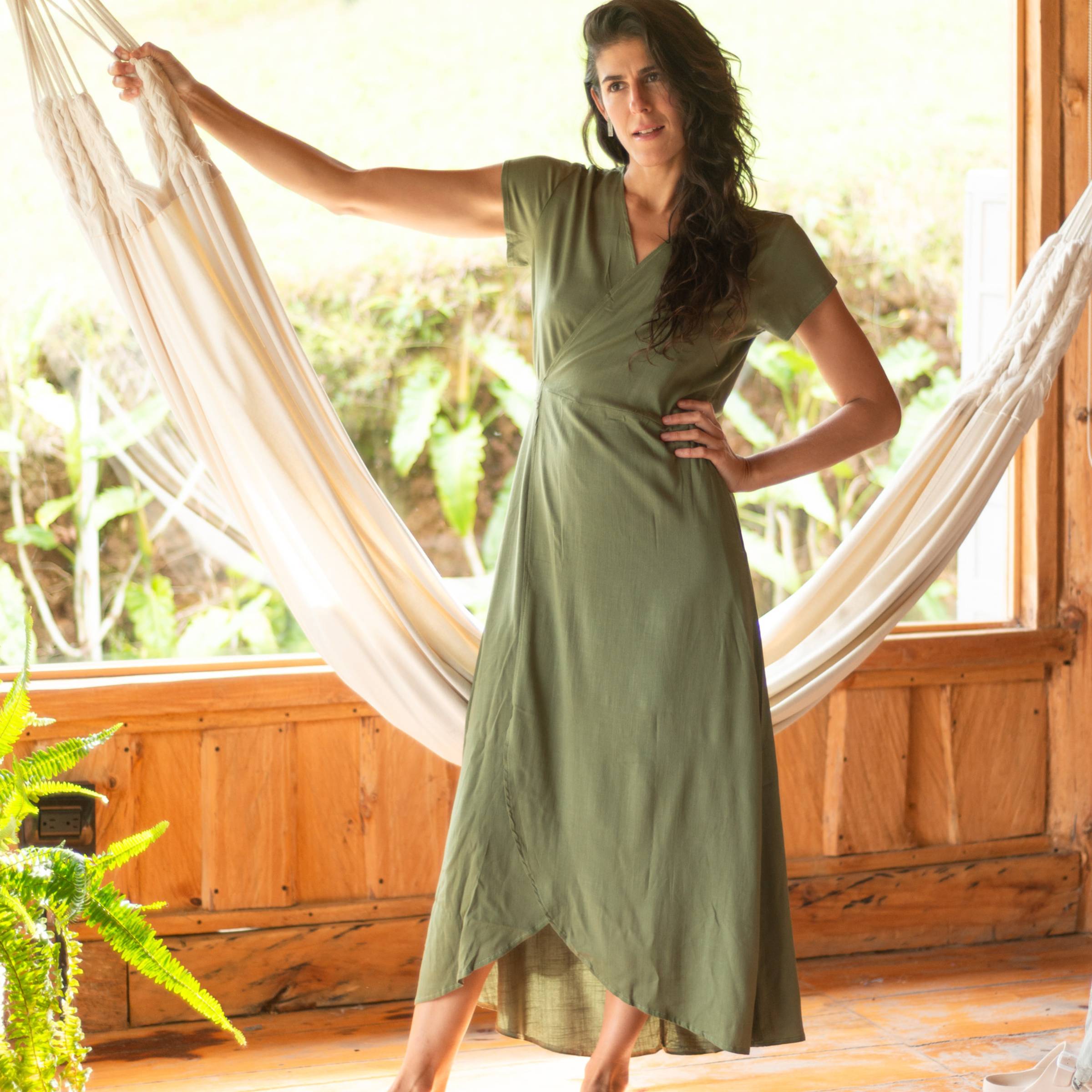 Vestido Cruzado — Verde Selva